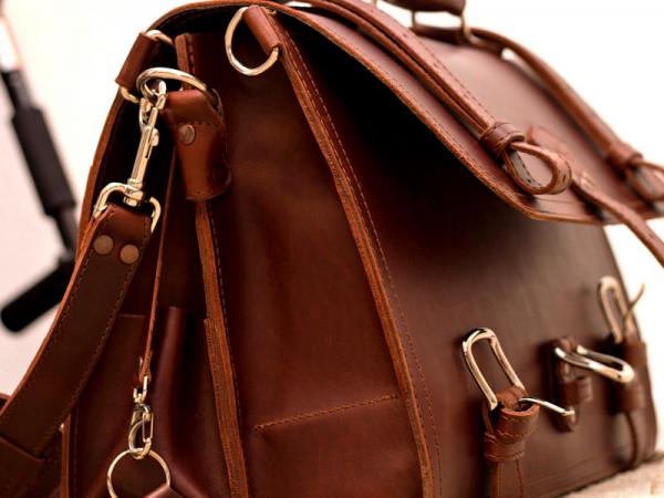 کیف چرم چگونه ساخته می شود؟
